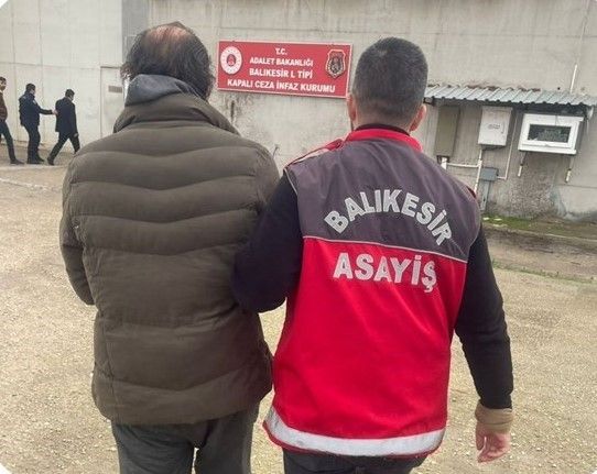 Balıkesir’de kesinleşmiş hapis cezası bulunan 26 firari yakalandı