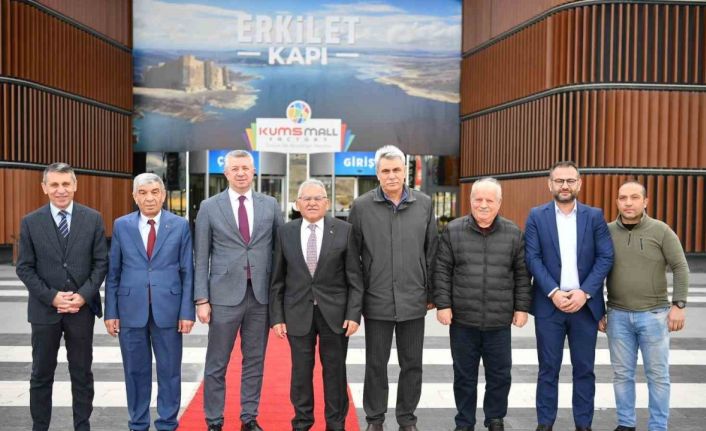 Başkan Büyükkılıç’tan Kumsmall Alışveriş Merkezi’ne ziyaret