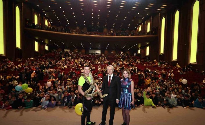 Başkan Tahmazoğlu çocuk şenliğinin tarihini uzattı
