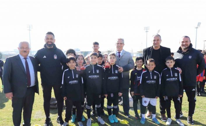 Başkan Tetik, sporcularla buluştu