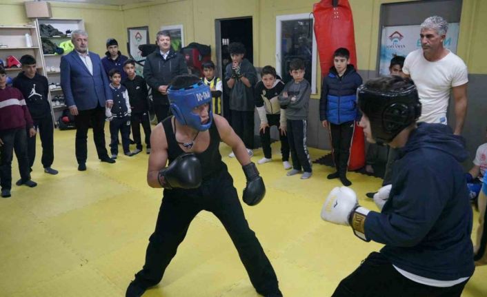 Başkan Tutdere, spora gönül veren gençlerin yanında olduklarını söyledi