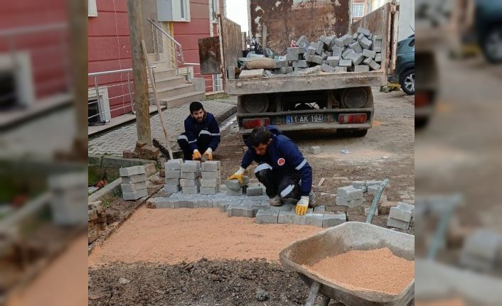 Bilecik’te alt ve üst yapı çalışmaları sürüyor