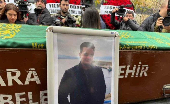 Bolu’daki yangında hayatını kaybeden tıp öğrencisi toprağa verildi