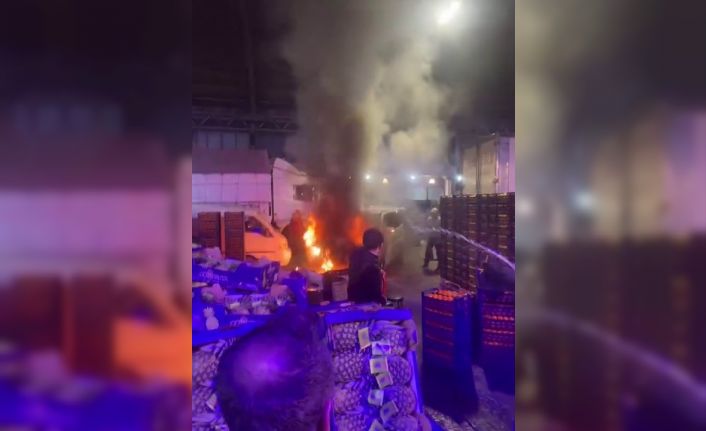 Bursa’da alev topuna dönen araç kamerada