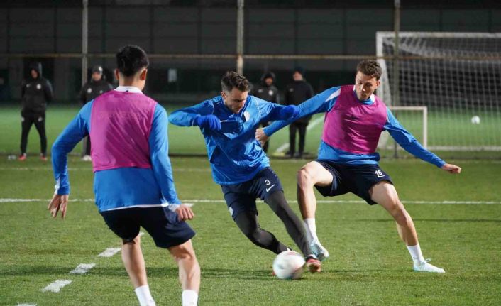 Çaykur Rizespor, Fatih Karagümrük maçı hazırlıklarına başladı