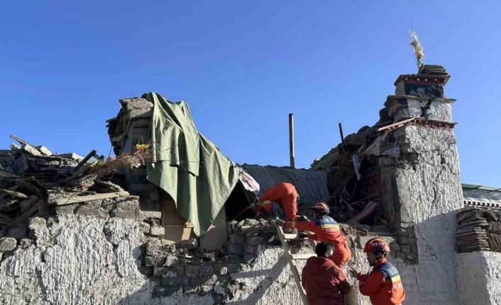 Çin’in Tibet Özerk Bölgesi’ni vuran depremde can kaybı 95’e yükseldi