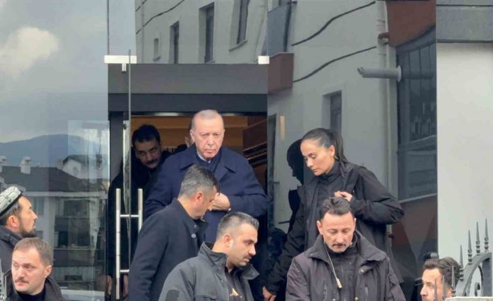 Cumhurbaşkanı Erdoğan taziye evinden ayrıldı