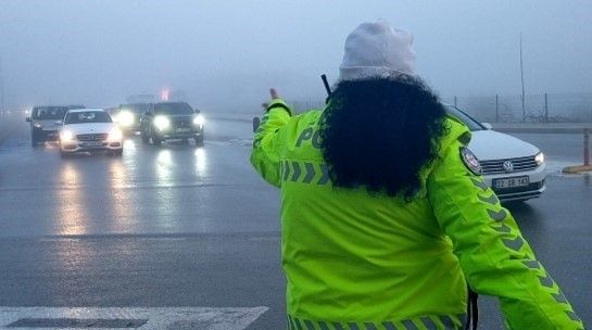 Edirne’de sis alarmı: Kavşaklara polisler görevlendirildi