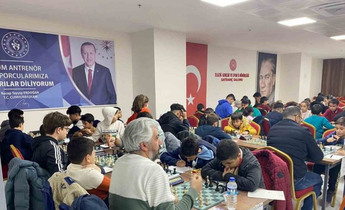 Elazığ’da satranç turnuvası sona erdi