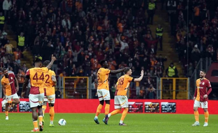 Galatasaray kupaya 1 puanla başladı