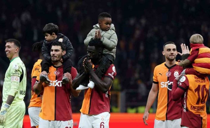 Galatasaray yenilmezlik serini 21 maça çıkardı