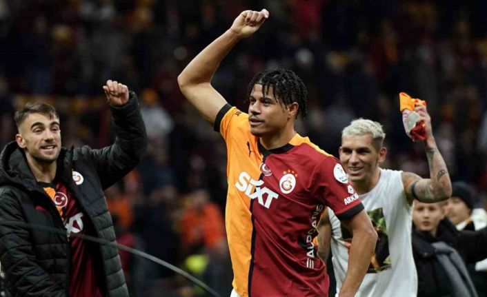 Galatasaray’da maç sonu 3’lüsü Gabriel Sara’dan