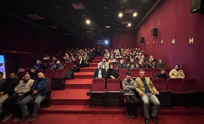 Hafızlık Kursu öğrencileri sinema etkinliğinde buluştu