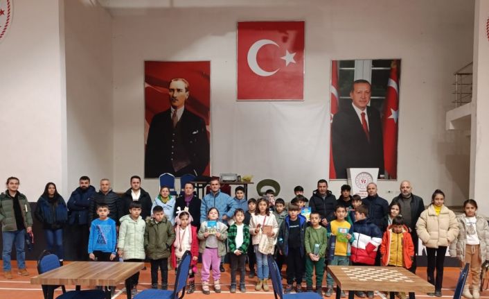 Hakkari’de ‘Satranç İl Birinciliği Yarışması’ tamamlandı