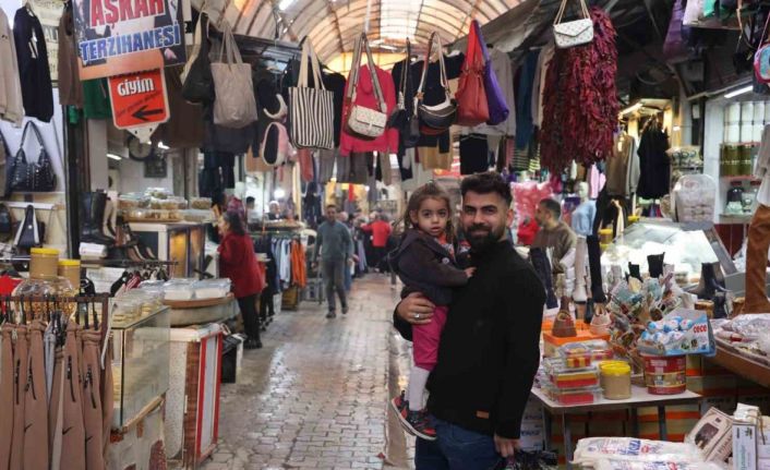 Hatay’da afetzede vatandaşların yeni yıldan tek beklentisi sıcak yuvalarına kavuşmak