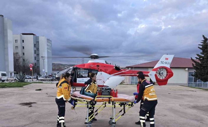 Helikopter ambulans hayat kurtardı