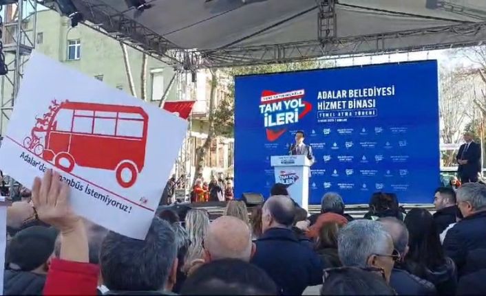 İBB Başkanı İmamoğlu’na Büyükada’da protesto