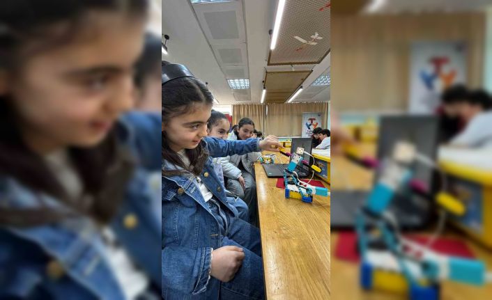 Iğdır’da öğrenciler robotik kodlama eğitimi alıyor