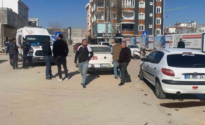 İki otomobil çarpıştı: 1 yaralı