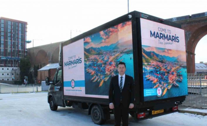 İngiltere’de Marmaris çıkarması: “Bu yaz Marmaris’e gelin” reklamlarıyla İngilizlere davet