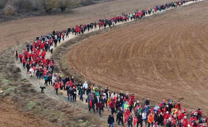 İnönü Savaşları şehitleri 8 kilometrelik yürüyüşle anıldı