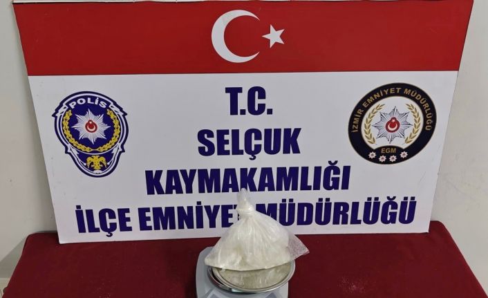 İzmir’de uyuşturucu operasyonu: 2 tutuklama