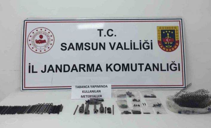 Jandarma ekiplerinden kaçak silah imalathanesine baskın