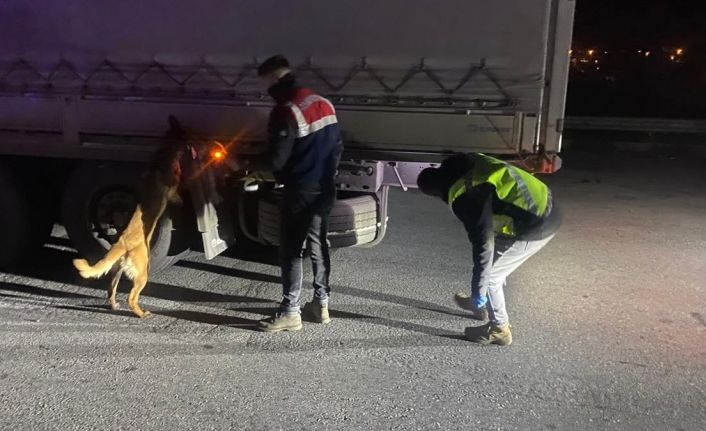 Jandarmadan 25 farklı noktada şok denetim