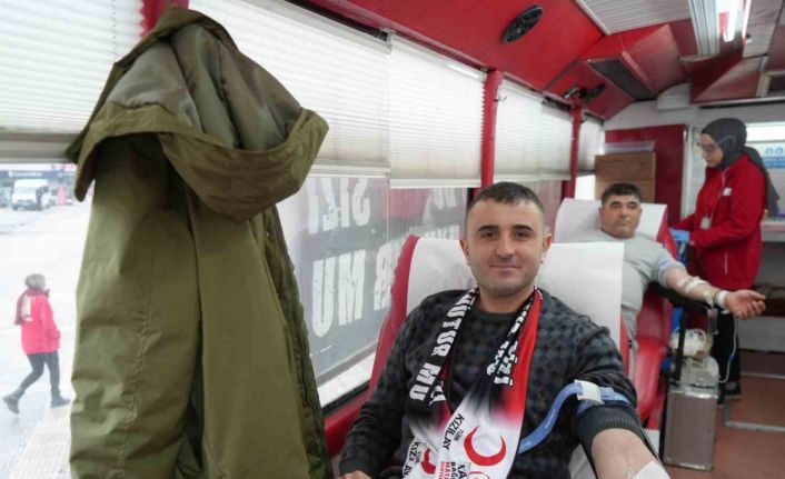 Kan bağışlayana Süper Lig maç bileti hediye
