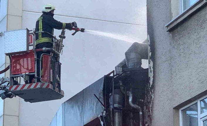 Karaman’da restoranın bacasında çıkan yangın korkuttu