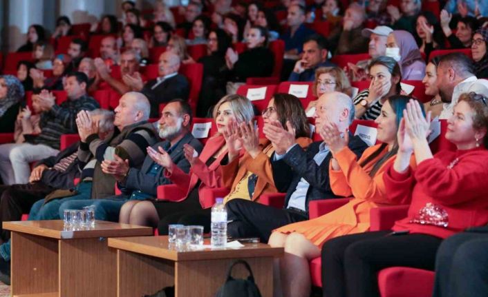 Kepez’den türkülerle, şarkılarla yeni yıl konseri