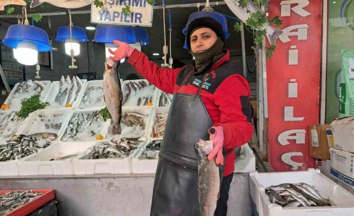 Kilis’in tek kadın balıkçısı dede mesleğini sürdürüyor