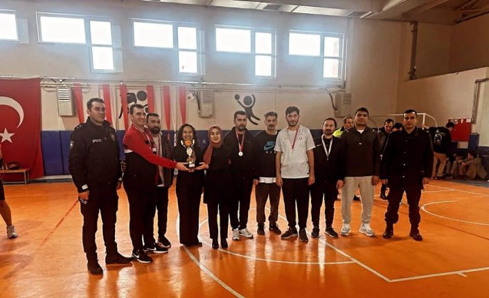 ‘Kurumlar Arası Voleybol Turnuvası’ sona erdi