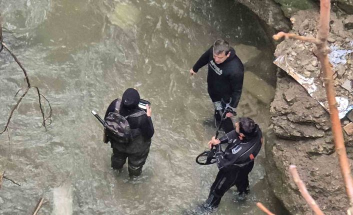 Kuyumcu soygununda kayıp altınları arama çalışmaları sürüyor