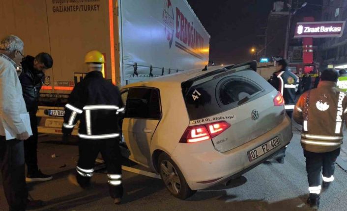 Mardin’de otomobil ile tır çarpıştı: 1 yaralı