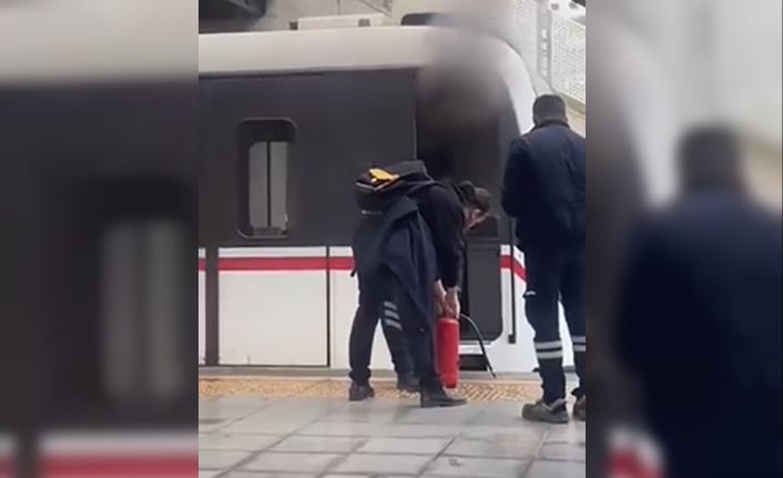 Metrodan çıkan duman korkuttu, yolcular tahliye edildi