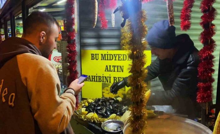 Midyenin içerisindeki altın, talihlisini buldu