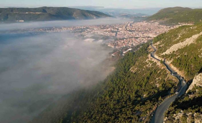 Muğla’da sis bulutu görsel şölen sundu