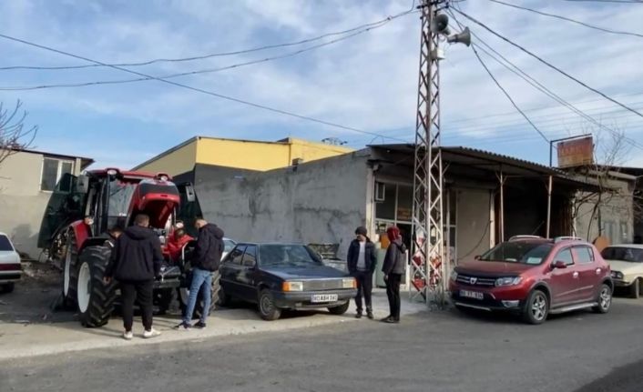 Osmaniye Ferdi Tayfur’a belediye hoparlörlerinden şarkısını çalarak veda etti