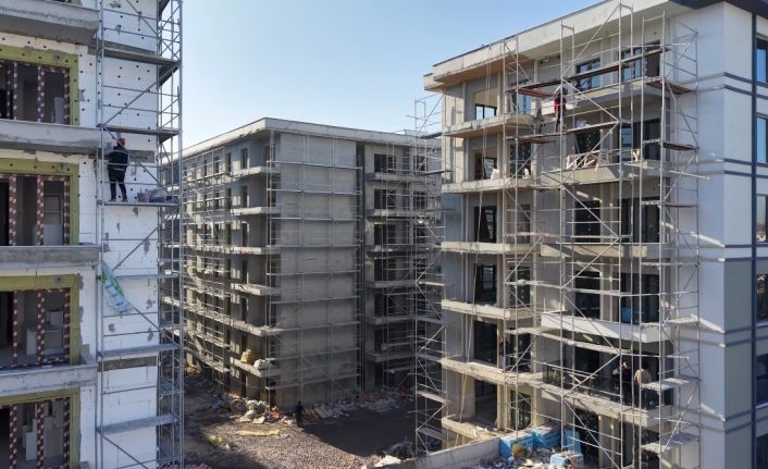 Osmaniye’de rezerv alandaki binalar yükseliyor