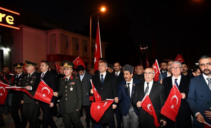 Osmaniye’nin kurtuluşunun 103. yılı fener alayıyla kutlandı