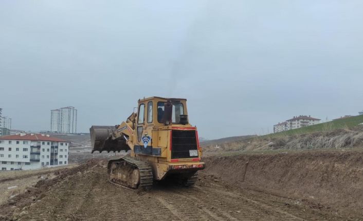 Pursaklar’a yeni yollar yapılıyor