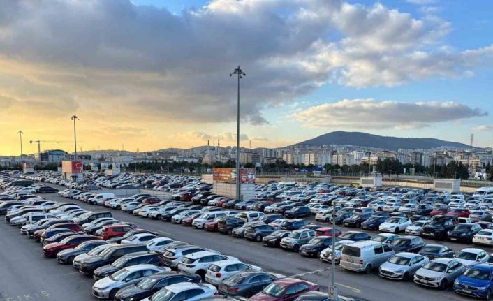 Sabiha Gökçen Havalimanı yeni otoparkıyla yarıyıl tatiline hazır