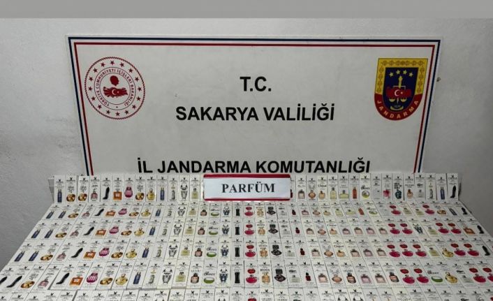 Sakarya’da 250 adet kaçak parfüm ele geçirildi