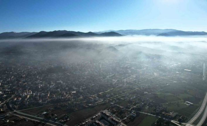 Sındırgı’da sis dronla görüntülendi