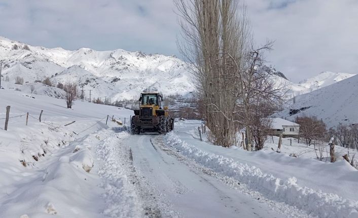 Şırnak’ta kapalı köy yolları ulaşıma açıldı