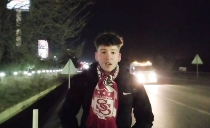 Sivassporlu iki taraftar, otostopla İstanbul’a gitti