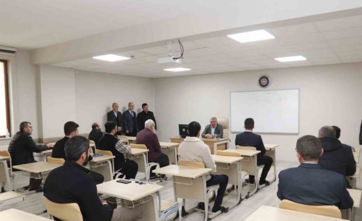 Sivas’ta ezanı güzel okuma kursu açıldı