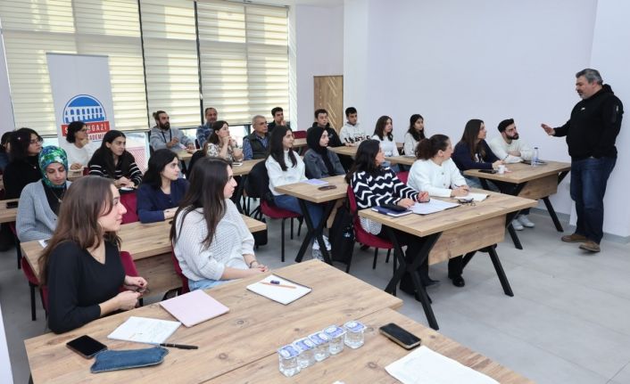 Sultangazi Belediyesi geleceğin sinema yıldızlarını yetiştiriyor