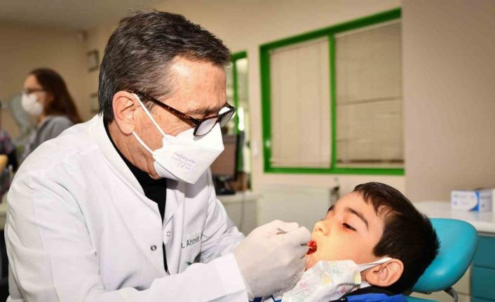 Tepebaşı’nda çocuklar geleceğe sağlıkla gülümsüyor